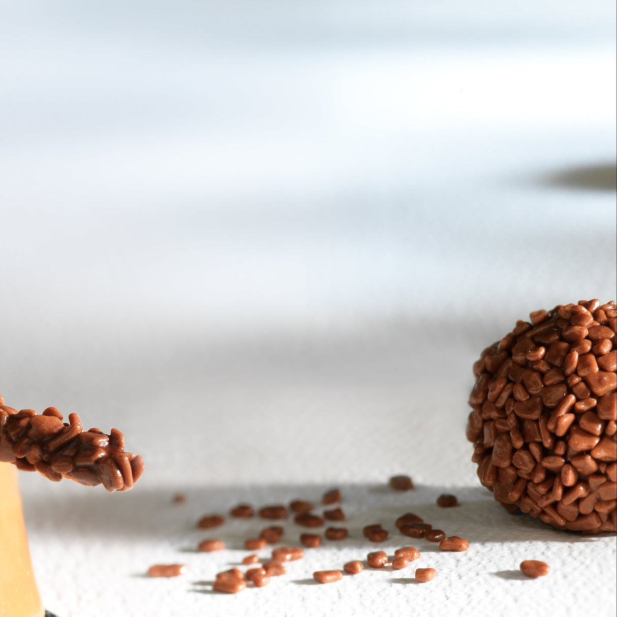 Flakes de Chocolate ao Leite - Confeito Large/Grande - 1Kg - Mona Lisa