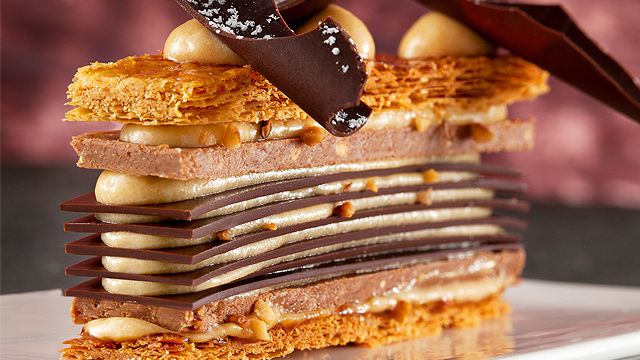 Recheio Pralin Feuilletine Avelãs e Amêndoas - 1Kg - Cacao Barry